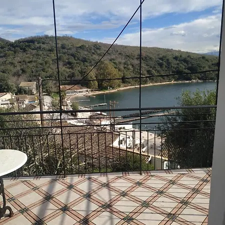Nikos Agios Stefanos (Thinali)